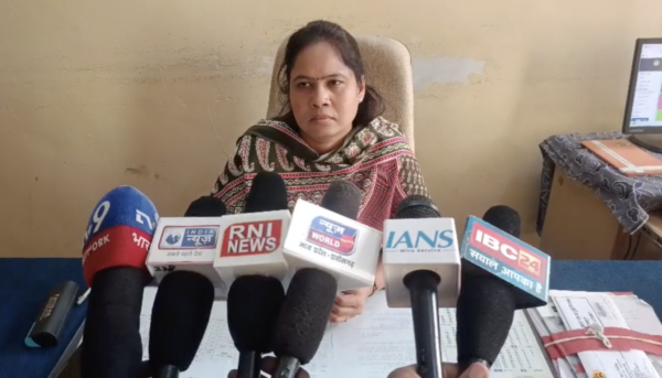 शाजापुर में गैस सिलेंडर कालाबाजारी का आरोप, वीडियो वायरल से मचा हड़कंप